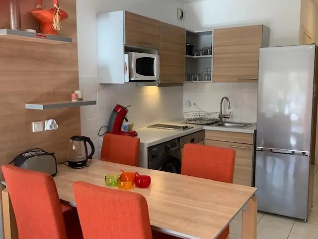 609 Natureva- 2 Pers アパート *